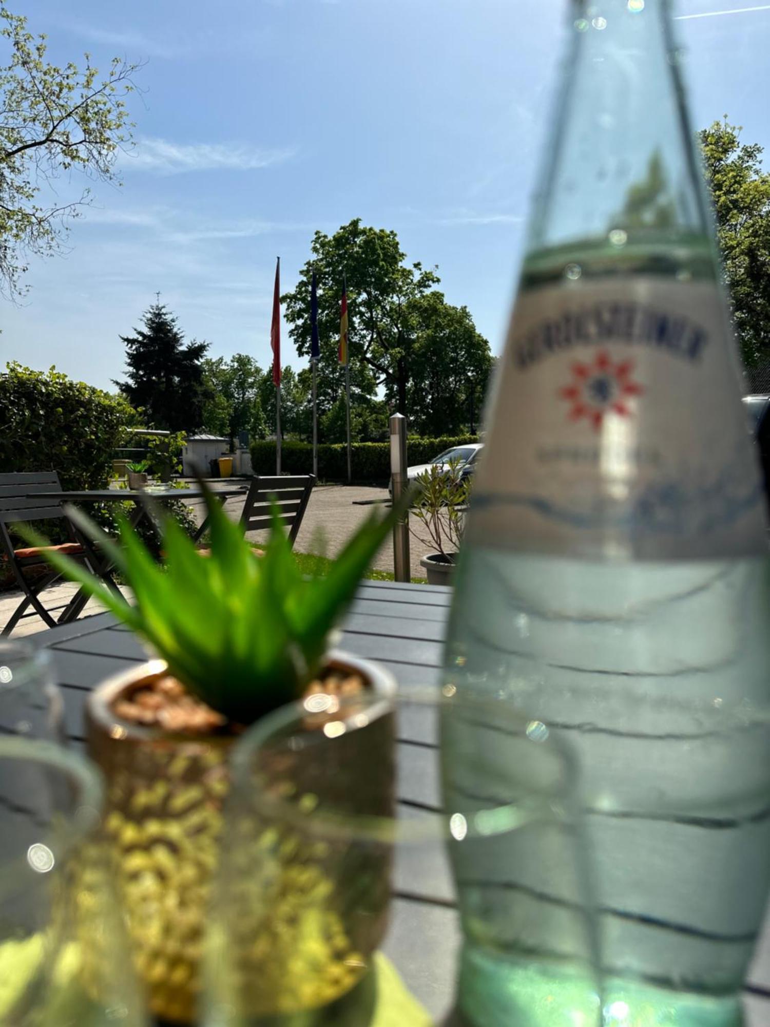 Hotel Barbarossa Düsseldorf Esterno foto